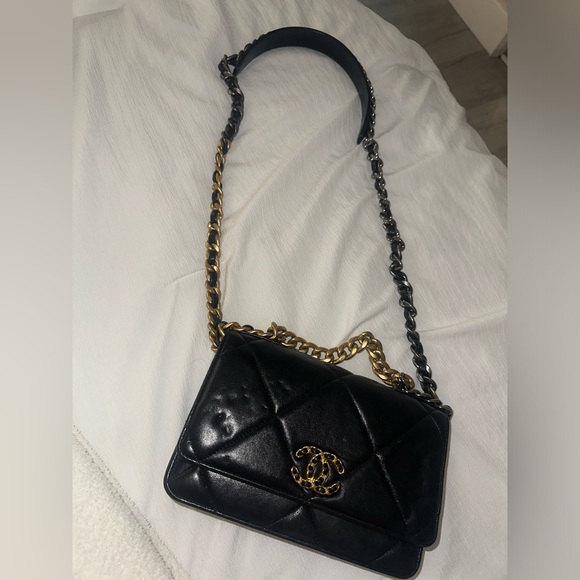 Mini Chanel 19 - Picture 2 of 8